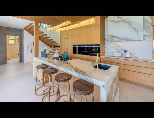 5 BEDROOM HOUSE FOR SALE IN ZULULAMI LUXURY COASTAL ESTATE